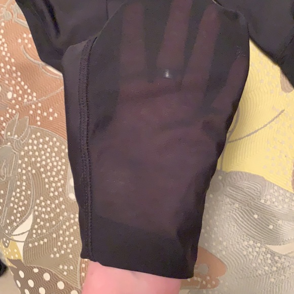 C & C Capri Workout/Yoga Pants - Picture 3 of 7